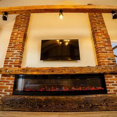 Câmpulung MoldovenescAlpine Loftアパートメント エクステリア 写真